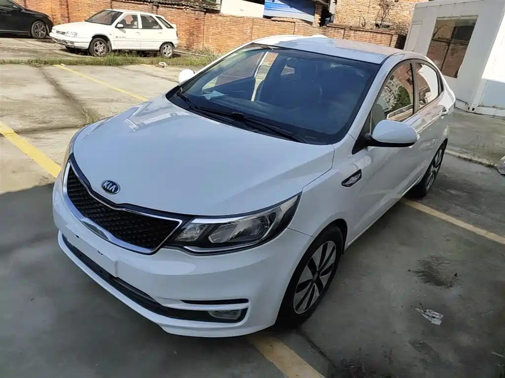 Kia K2 2015