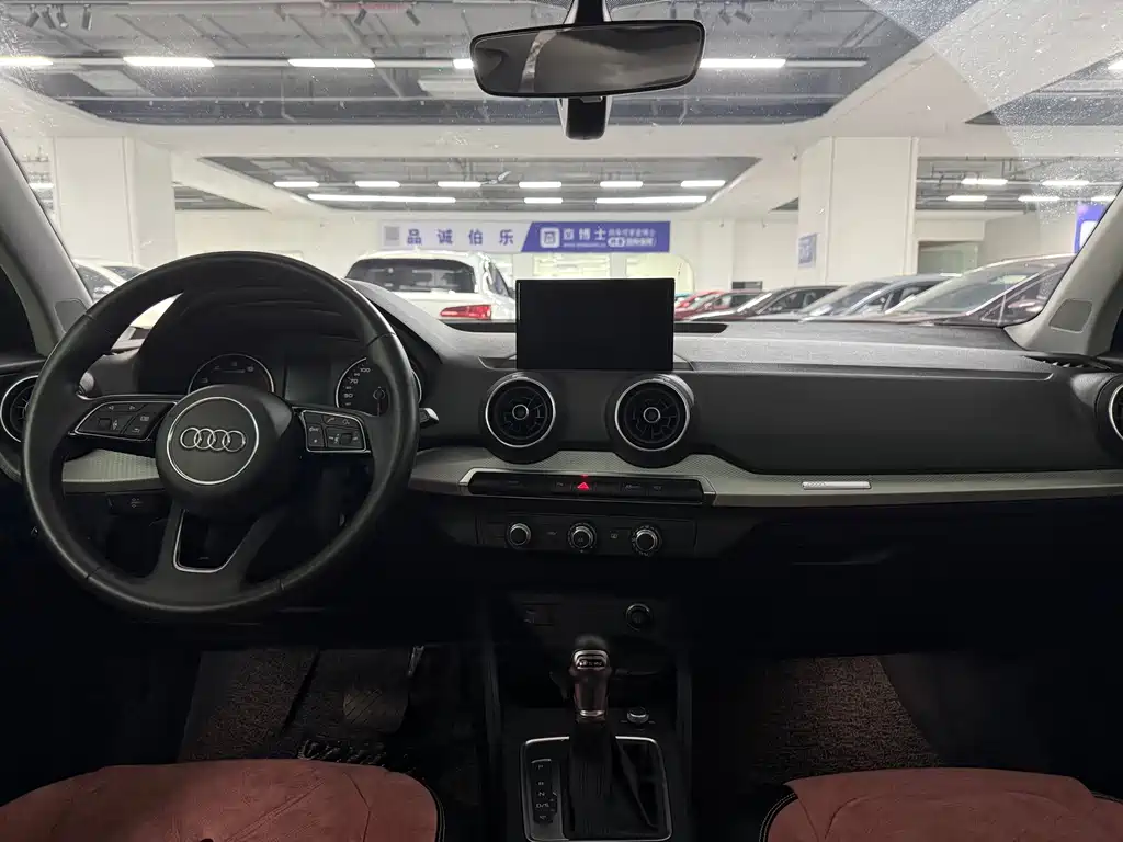 Audi Q2L — миниатюра 5