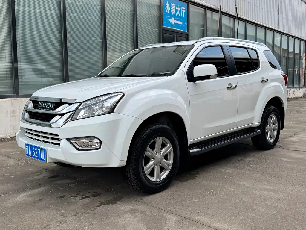 Isuzu MU-X