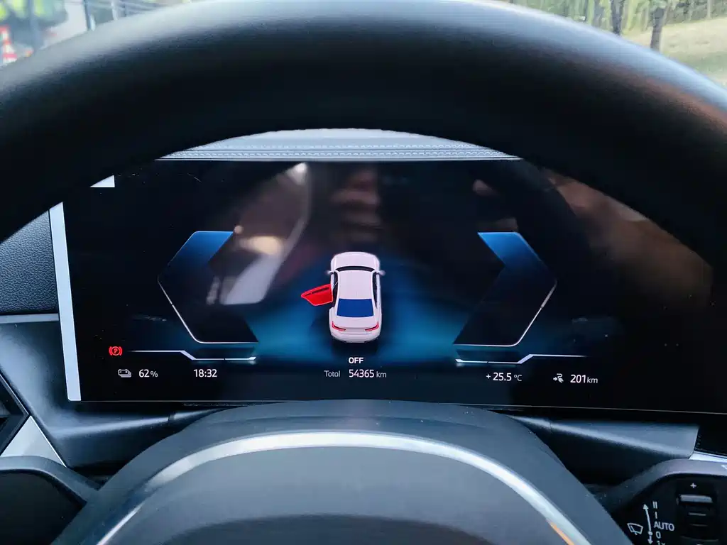 BMW i3 — миниатюра 12