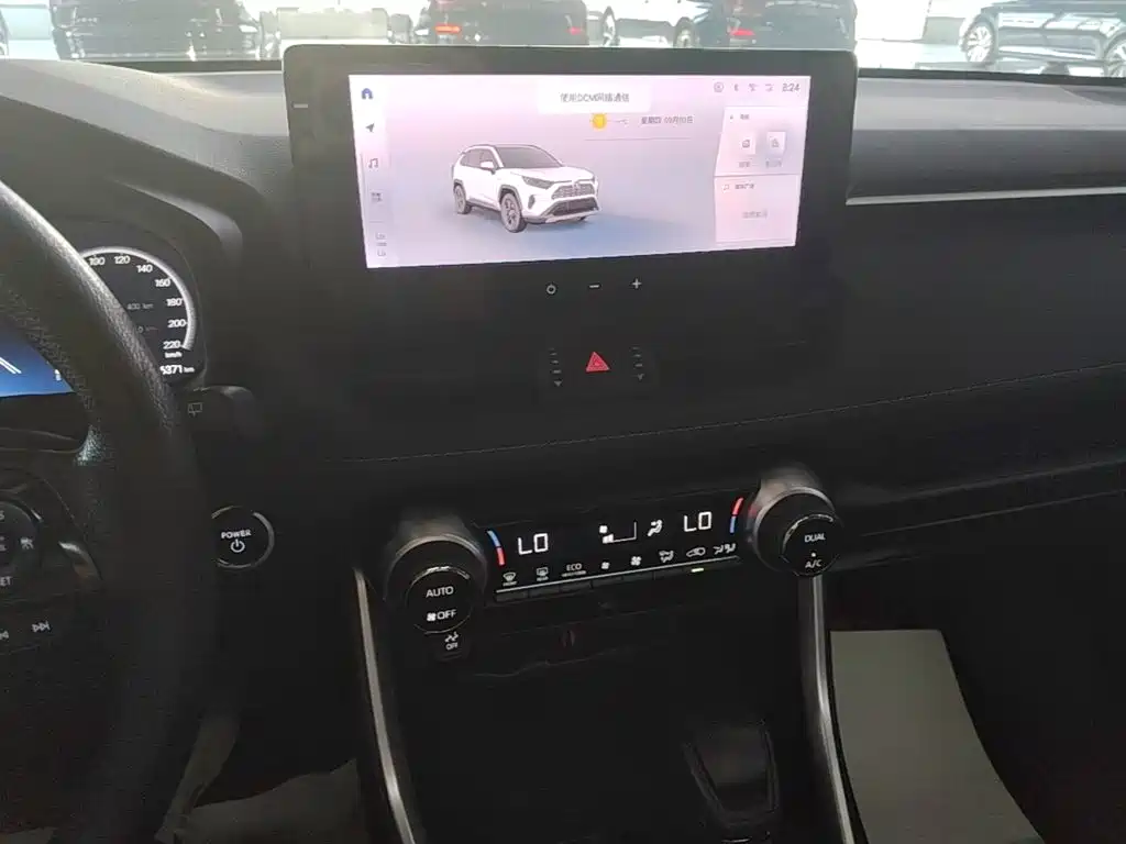 Toyota RAV4 — миниатюра 13