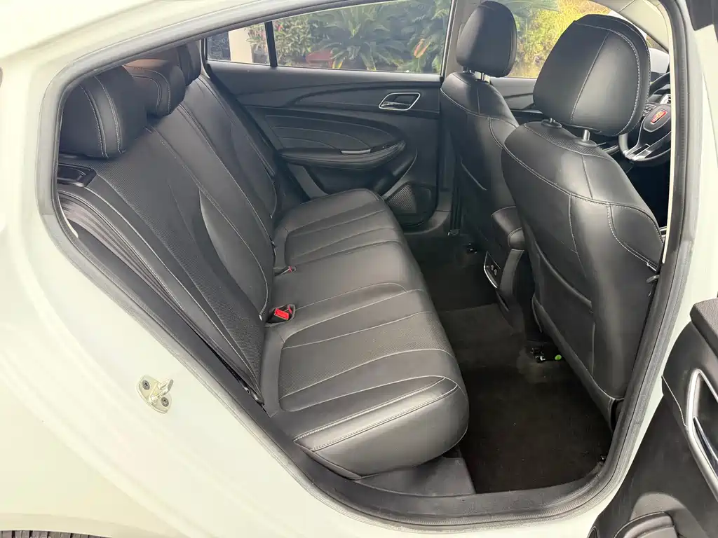 Roewe i5 — миниатюра 12