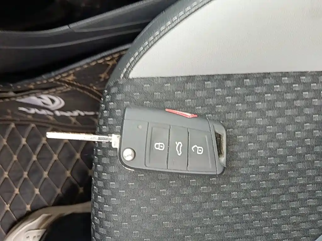 Volkswagen Tacqua 2020 1.5L AT