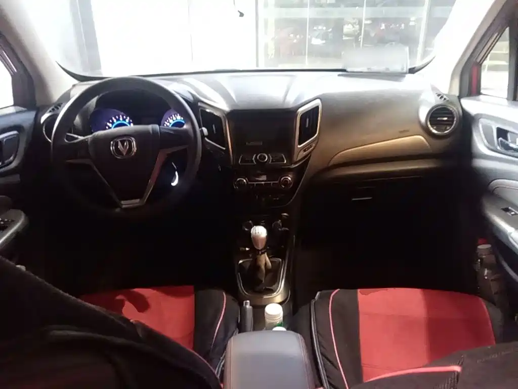 Changan CS15 — миниатюра 6