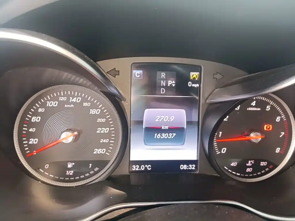 Mercedes-Benz C-Class — миниатюра 12