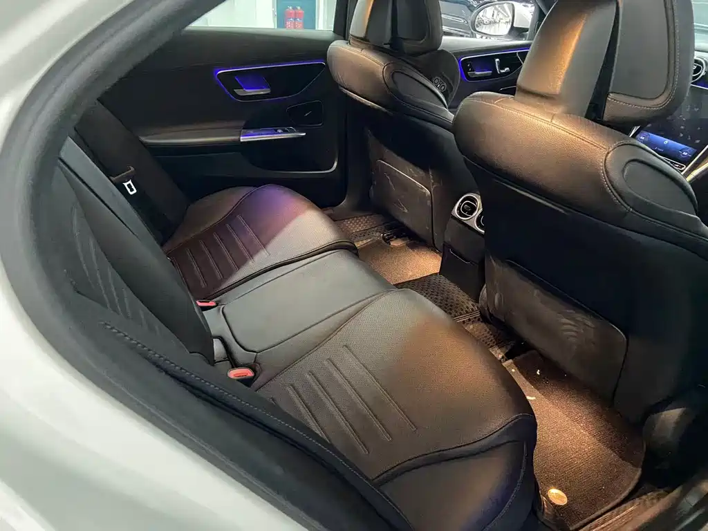 Mercedes-Benz C-Class — миниатюра 10