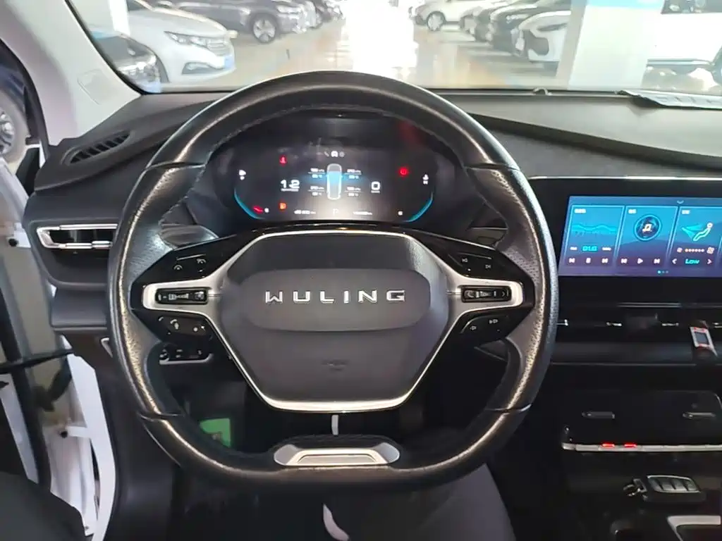 Wuling Victory — миниатюра 11