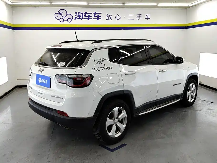 Jeep Compass — миниатюра 3