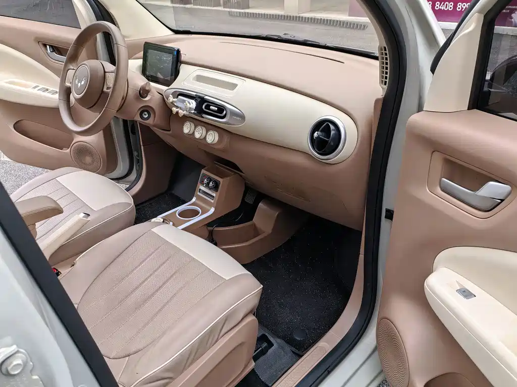 Wuling MINIEV — миниатюра 7