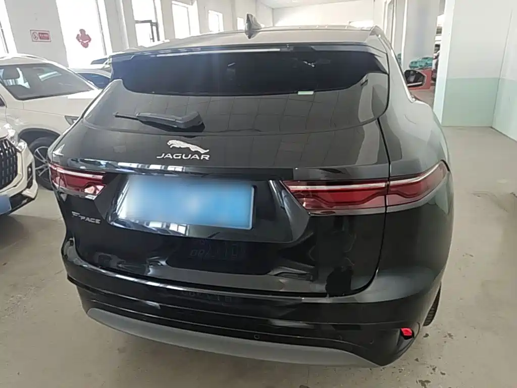 Jaguar F-PACE — миниатюра 6
