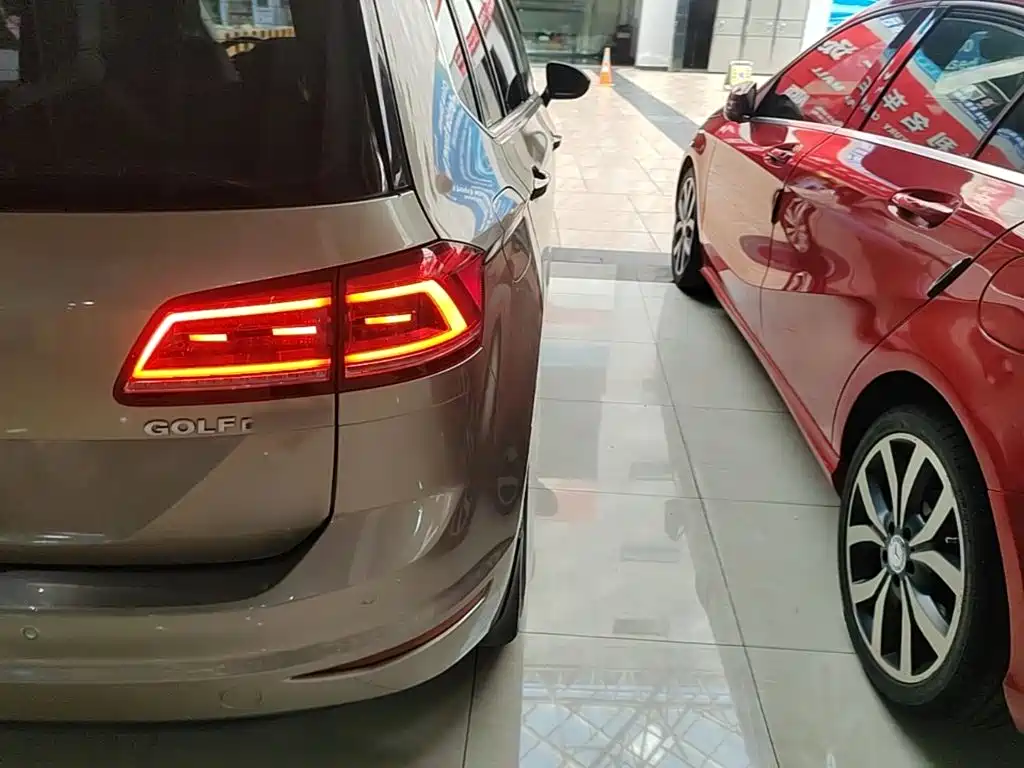 Volkswagen Golf Sportsvan — миниатюра 8