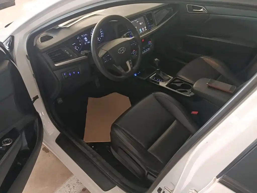 Hyundai Mistra — миниатюра 16