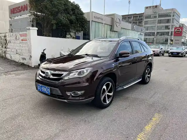 BYD S7