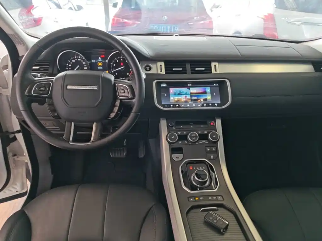 Land Rover Evoque — миниатюра 10