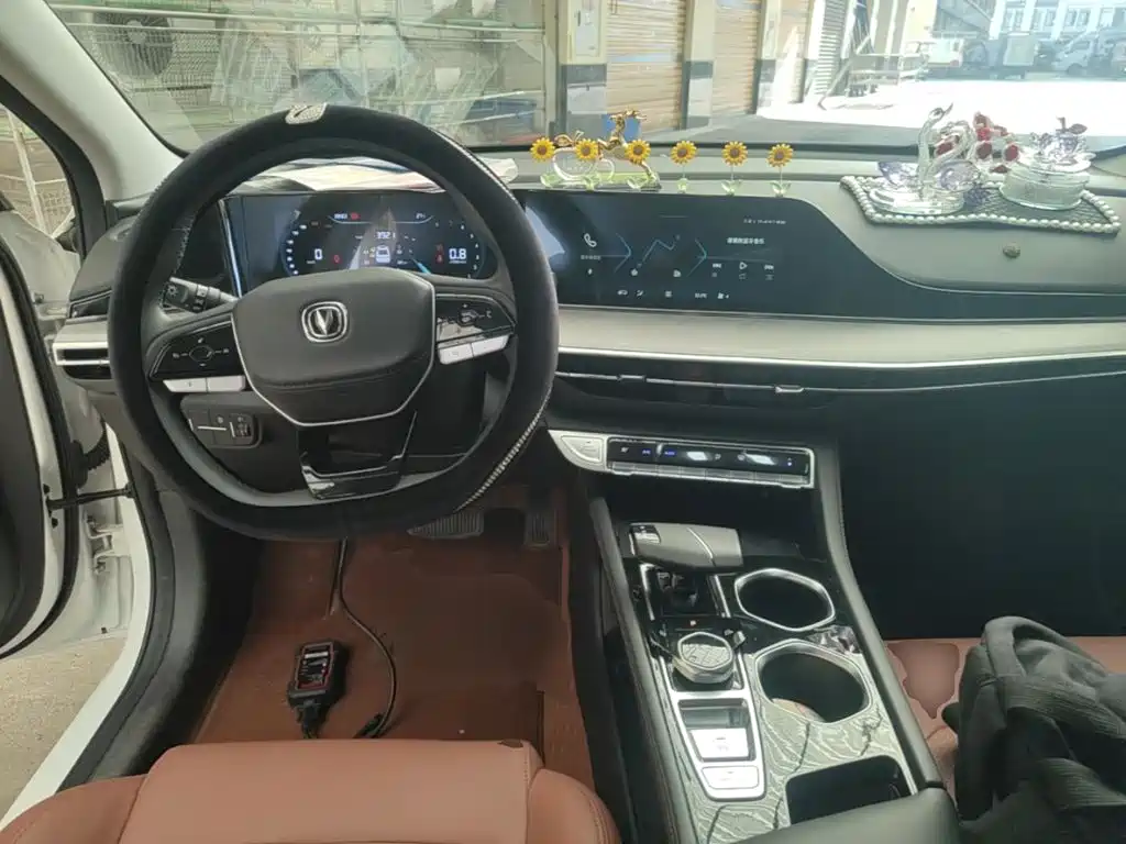 Changan Eado — миниатюра 10