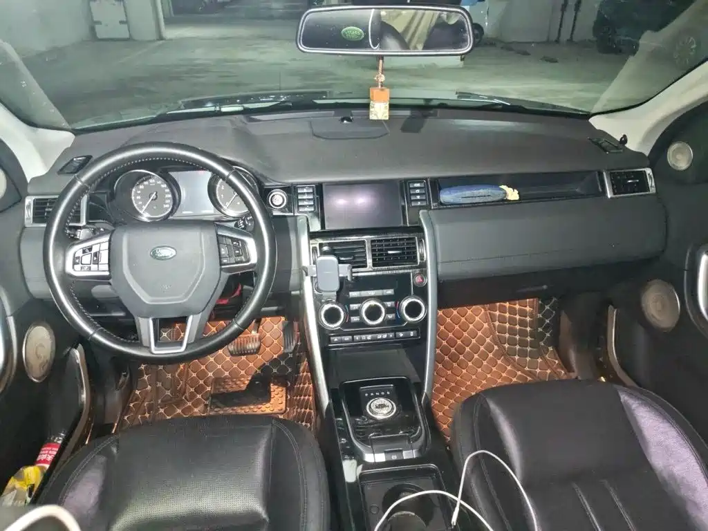 Land Rover Discovery Sport — миниатюра 10
