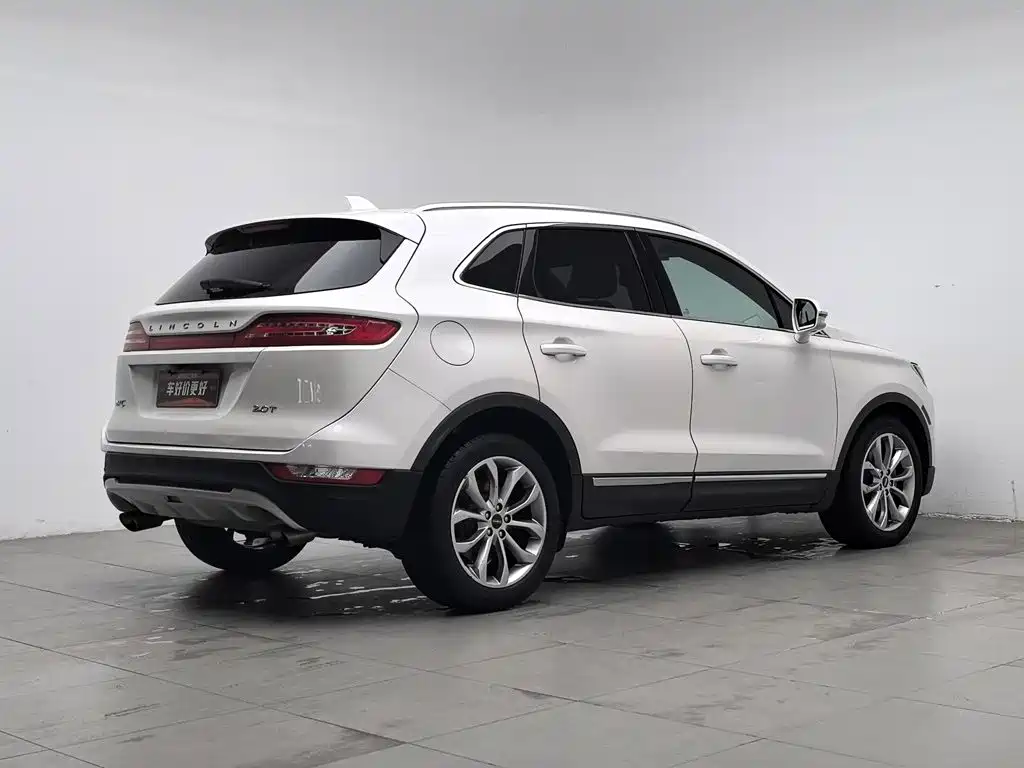 Lincoln MKC — миниатюра 2