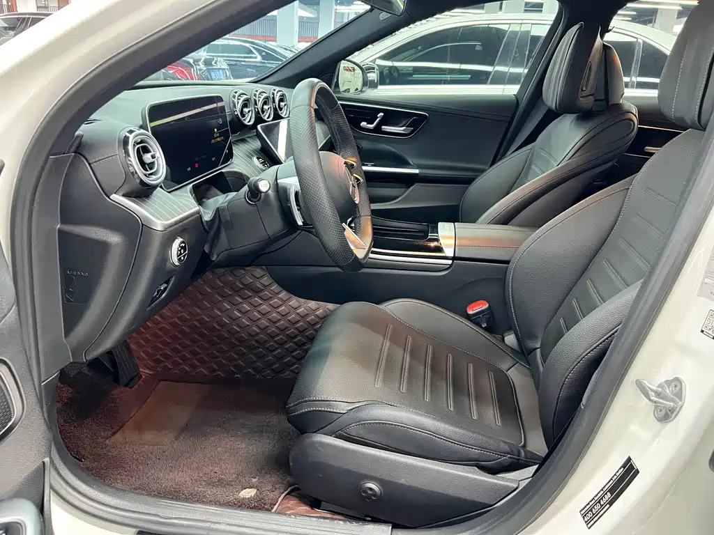 Mercedes-Benz C-Class — миниатюра 4