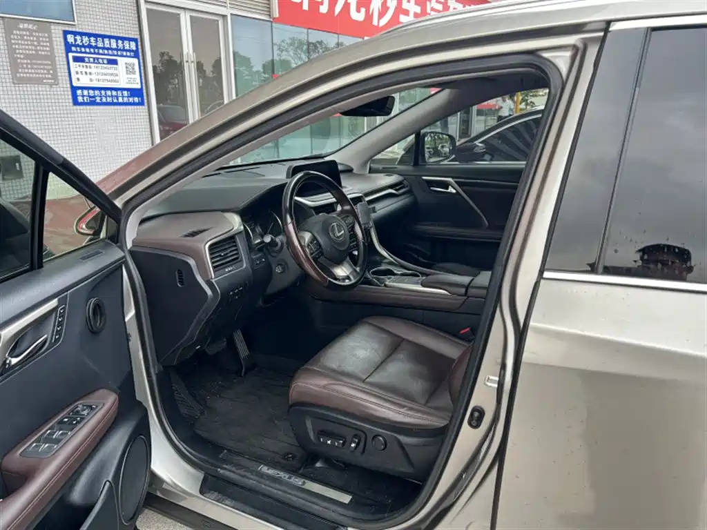 Lexus RX — миниатюра 5