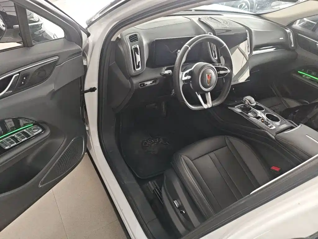 Hongqi Hongqi HS3 PHEV — миниатюра 16