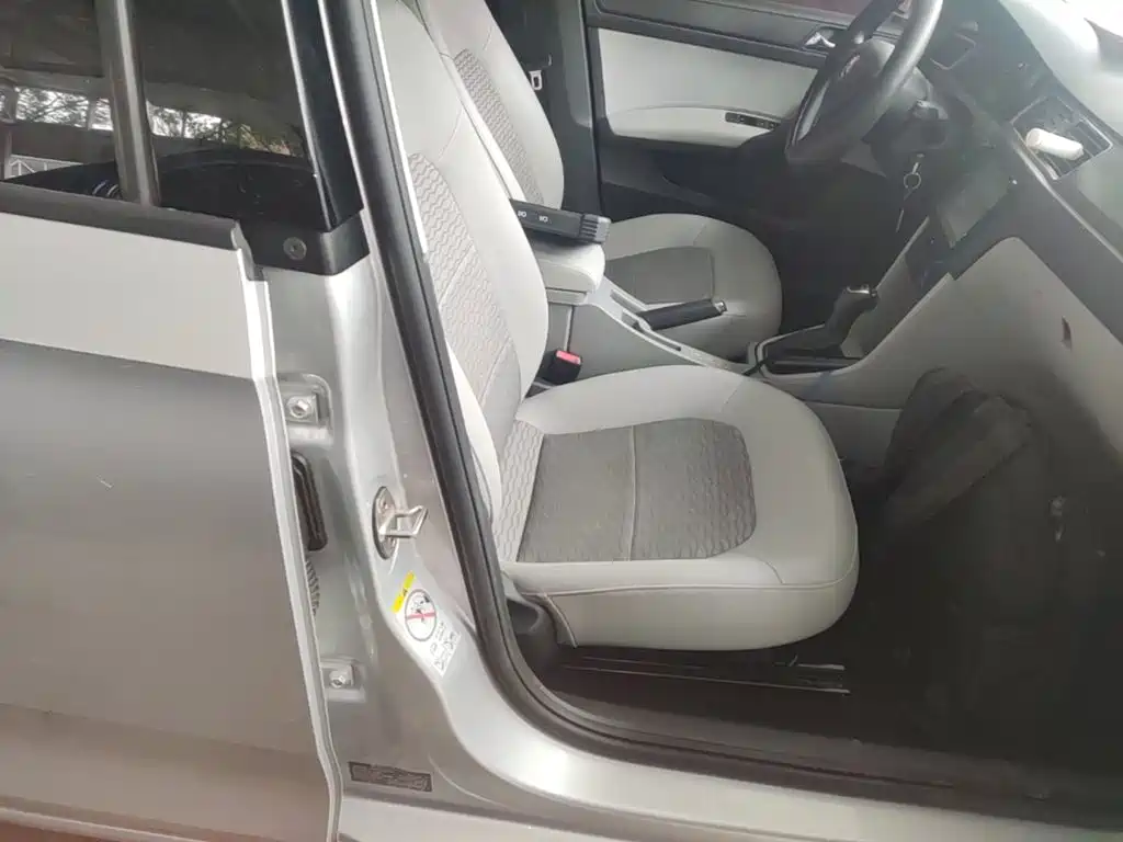 Skoda Rapid — миниатюра 25