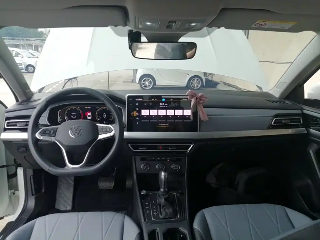 Volkswagen Lavida — миниатюра 10