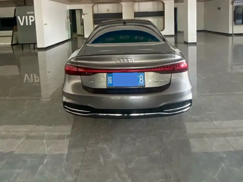 Audi A7L 2022 45 TFSI S-line