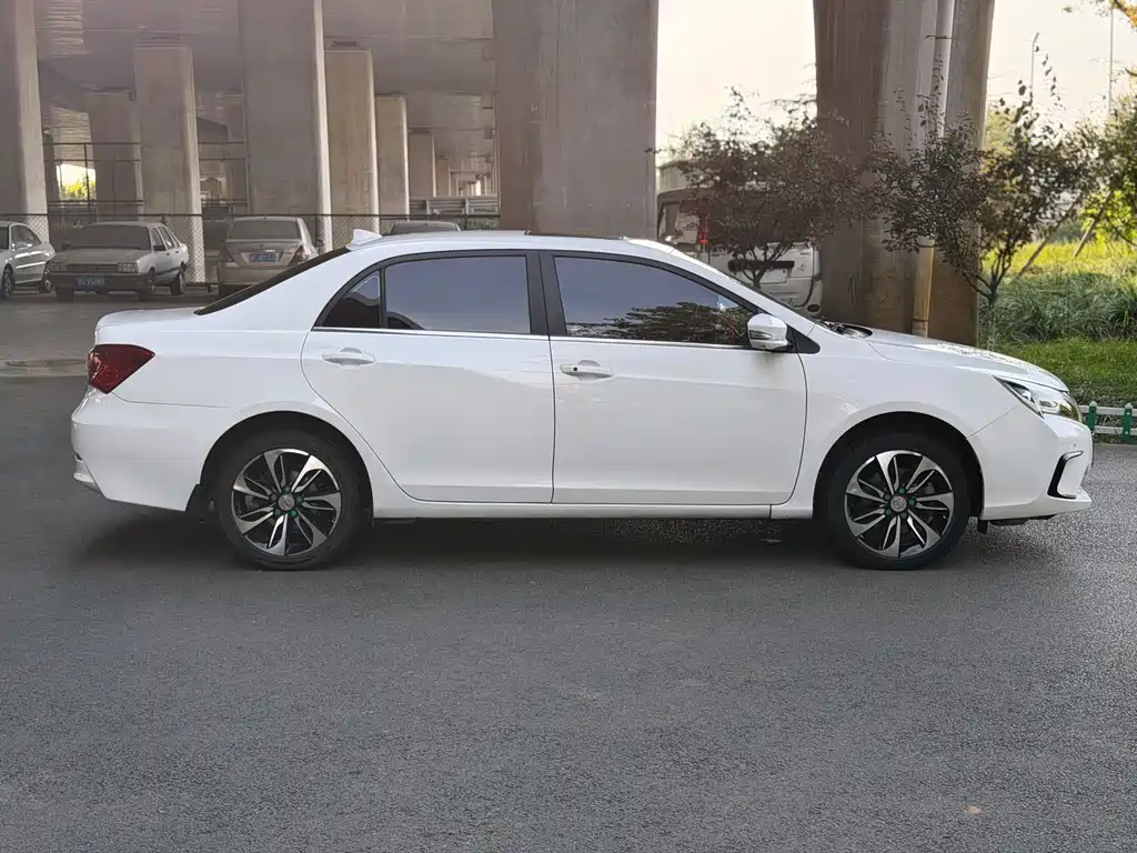 BYD Qin NEV — миниатюра 4