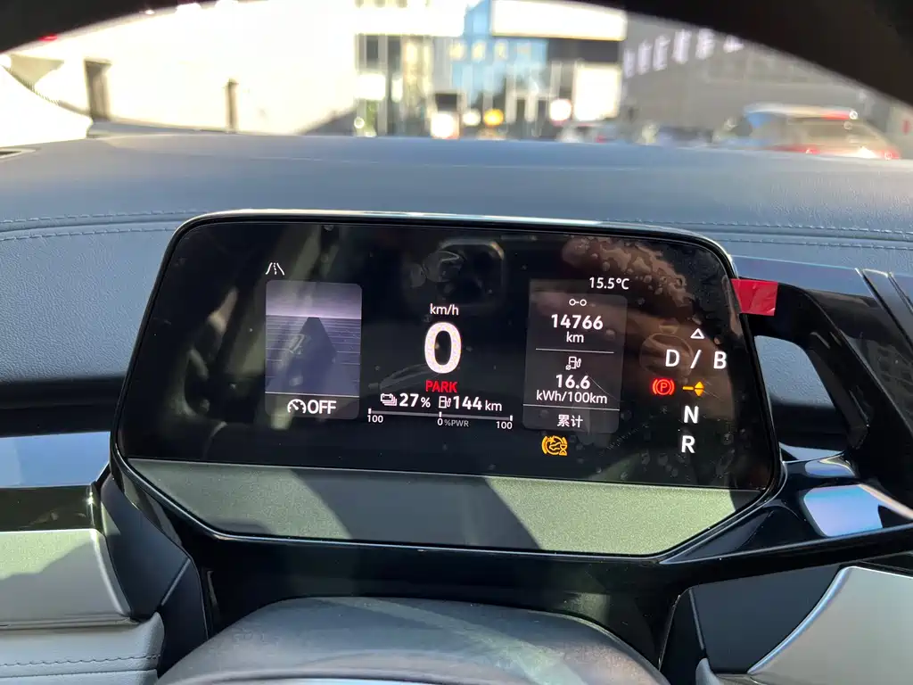 VOLKSWAGEN ID.6 CROZZ