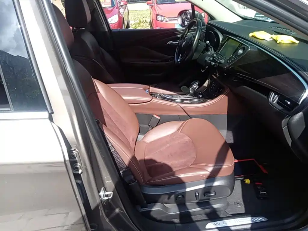 Buick Envision Plus — миниатюра 25
