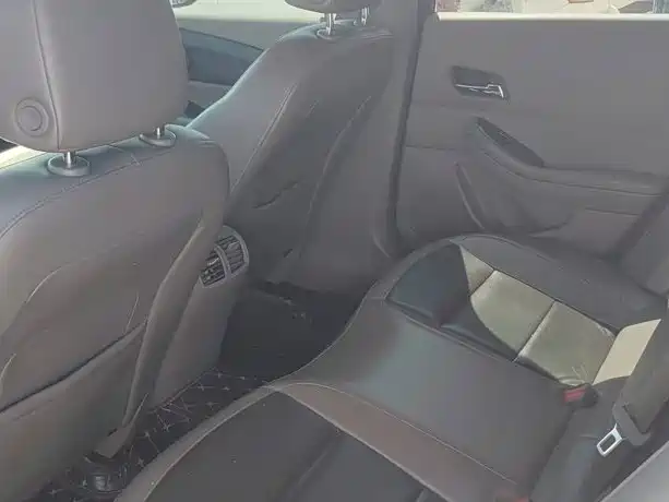 Chevrolet Malibu — миниатюра 15