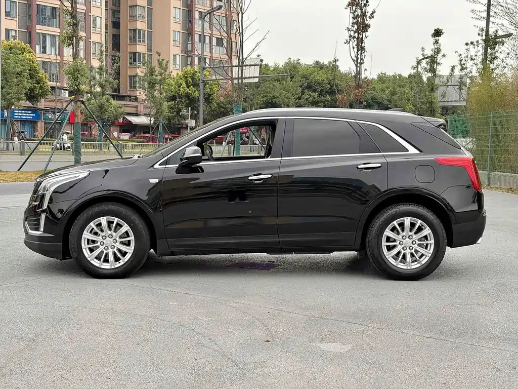 Cadillac XT5 — миниатюра 4