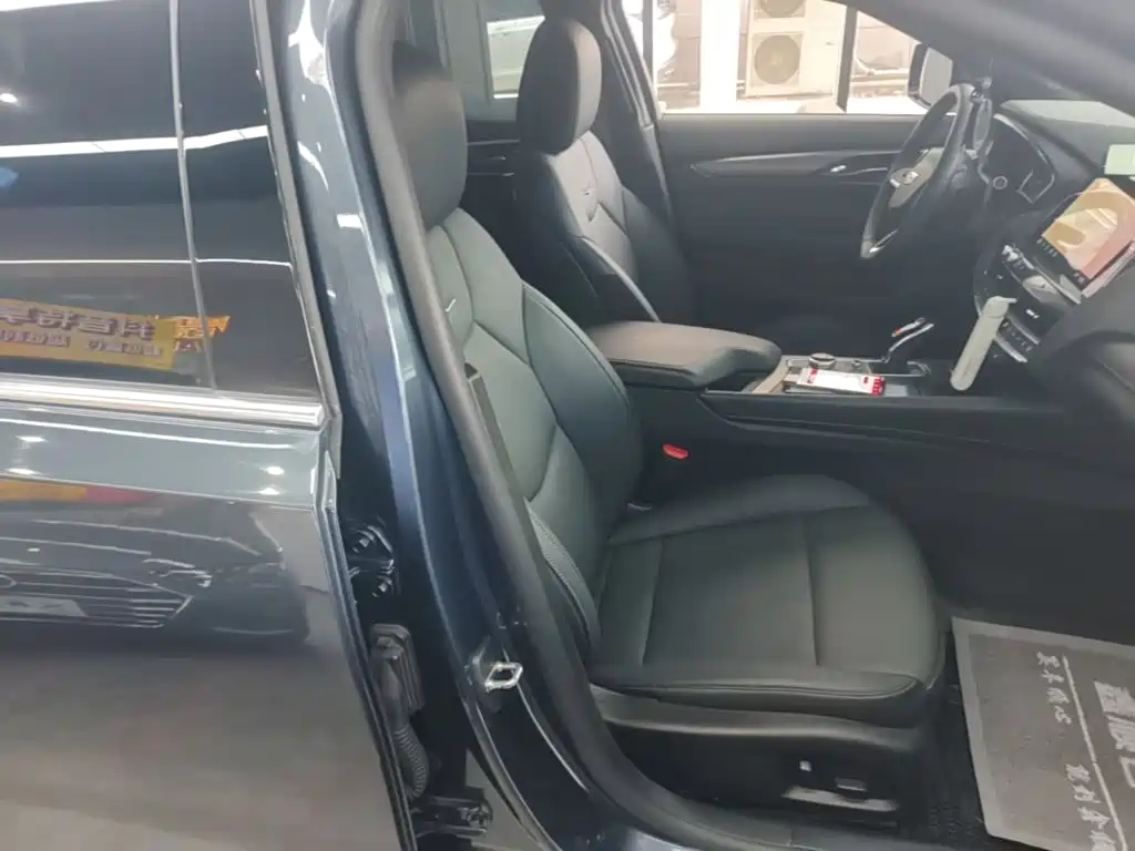 Cadillac CT5 — миниатюра 24
