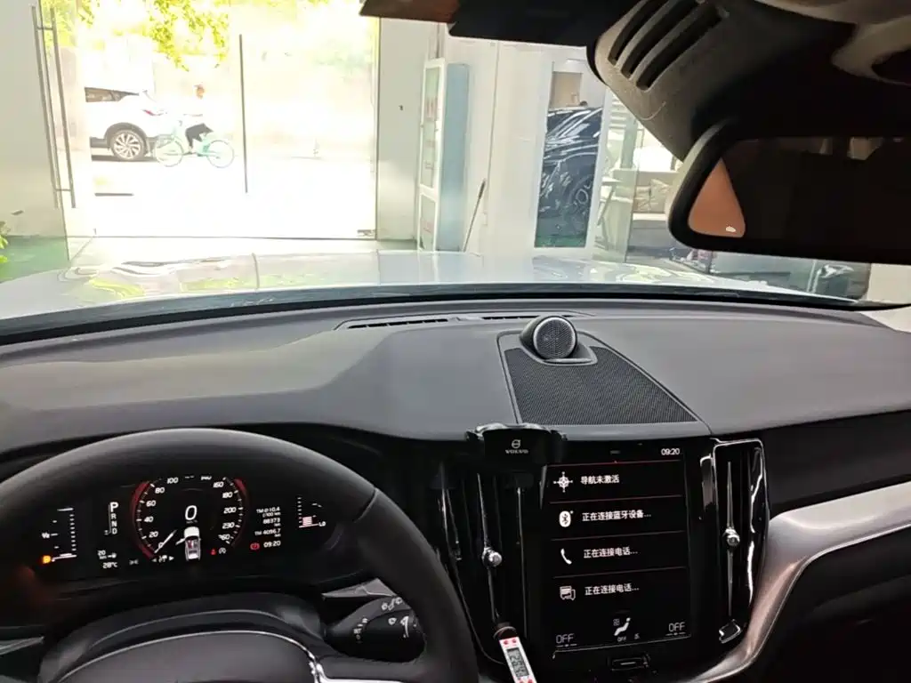 Volvo XC60 — миниатюра 10