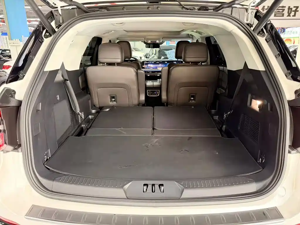 Ford Explorer — миниатюра 19