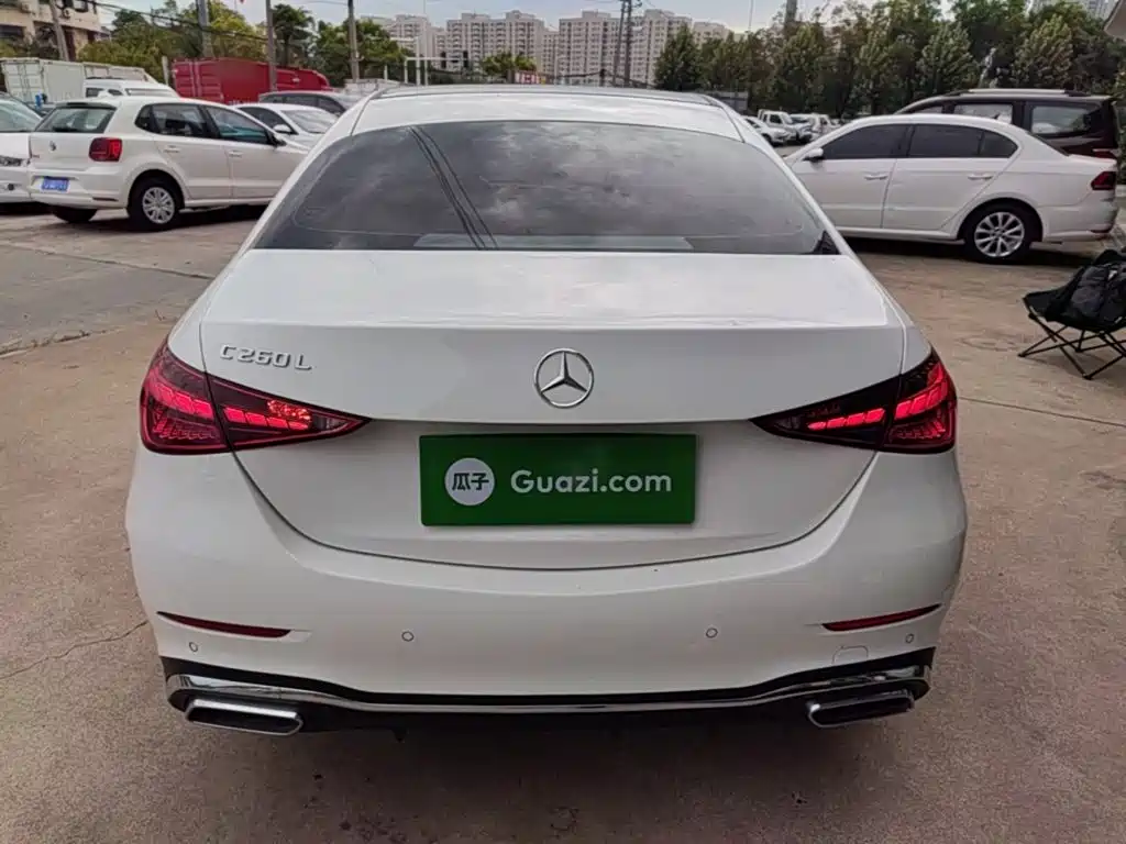 Mercedes-Benz C-Class — миниатюра 6