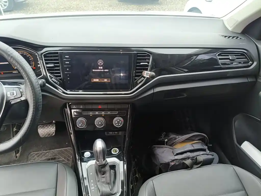 Volkswagen T-Roc — миниатюра 13