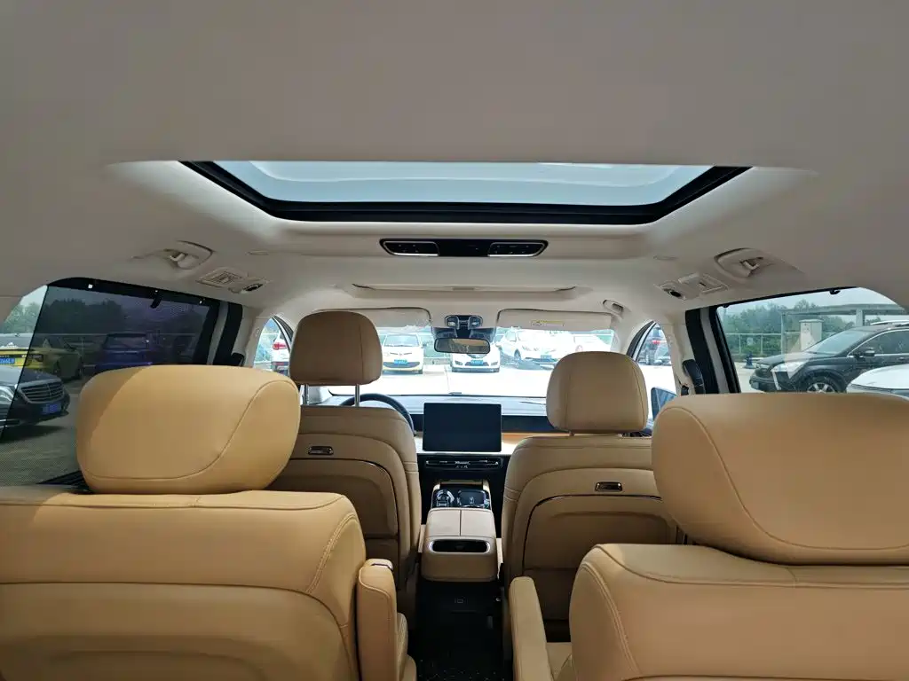 GAC Motor Trumpchi E8 PHEV — миниатюра 18