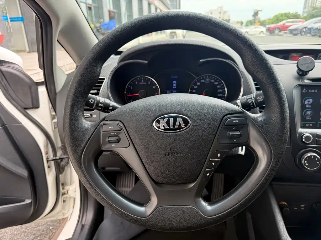 Kia K3 — миниатюра 7
