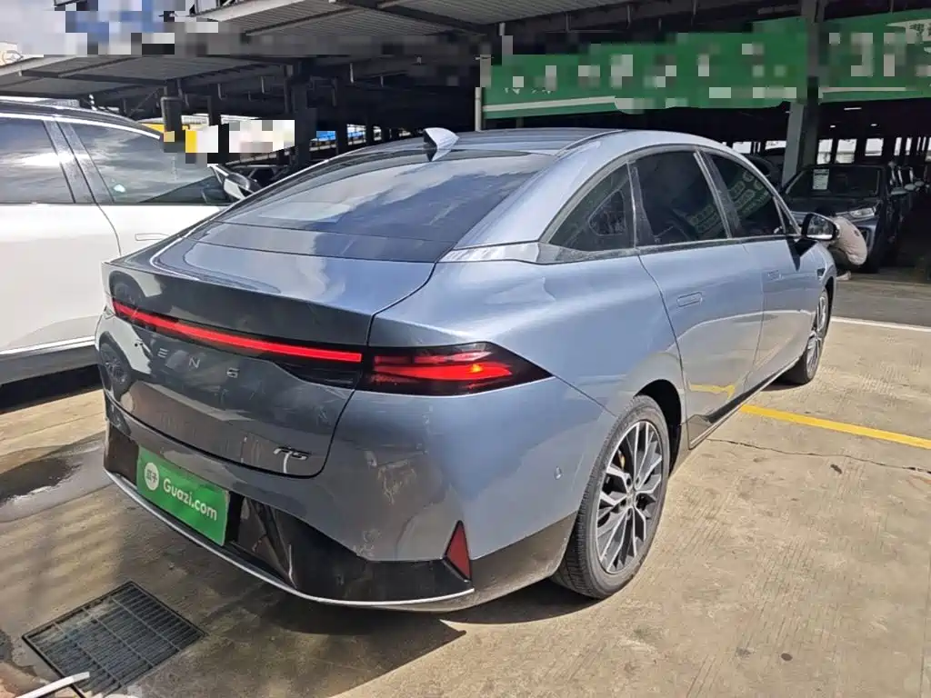 XPeng P5 — миниатюра 7