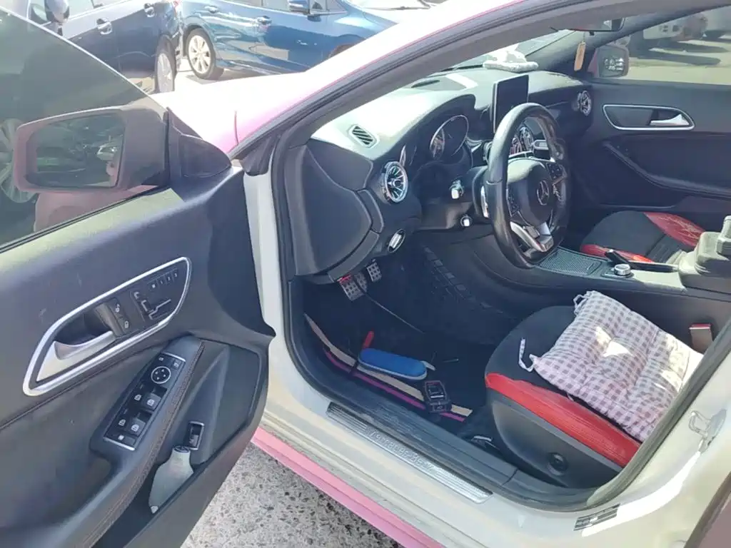 Mercedes-Benz CLA (Import) — миниатюра 16