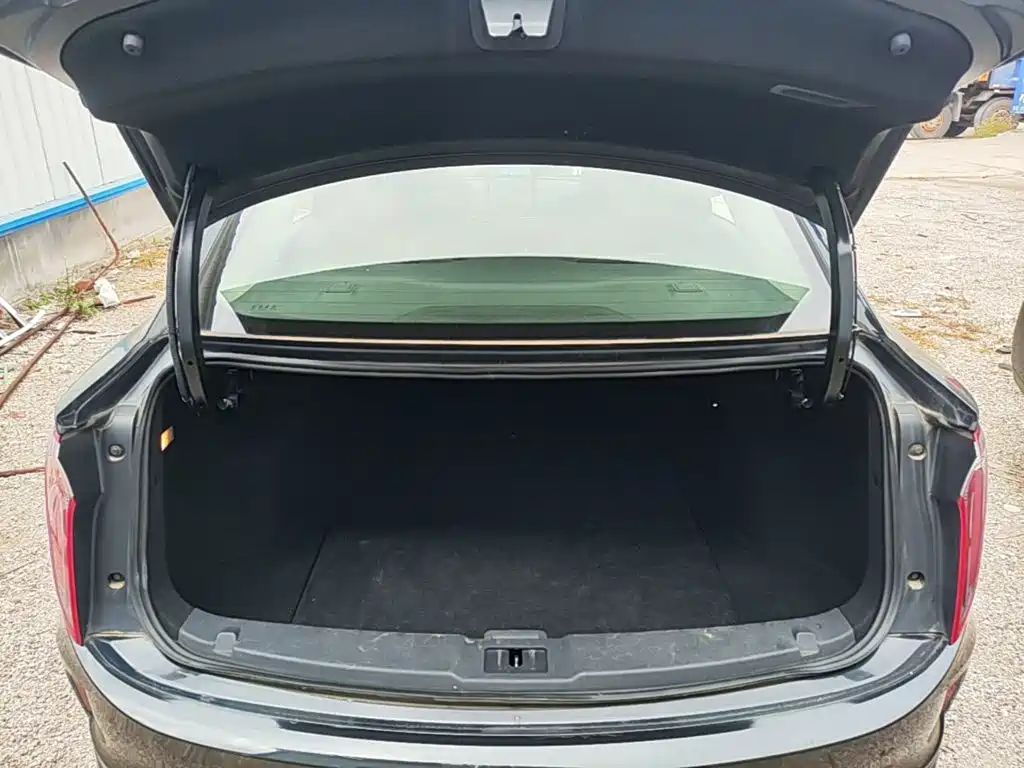 Hongqi Hongqi E-QM5 — миниатюра 19