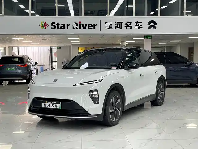 2023 Nio ES8