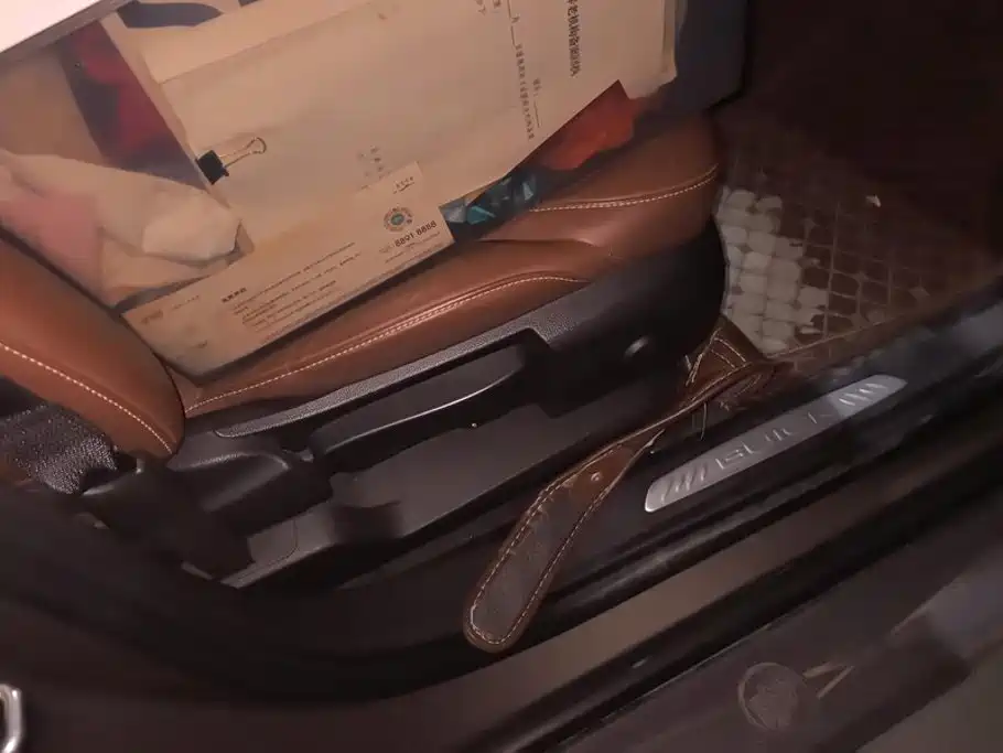 Buick Envision Plus — миниатюра 8