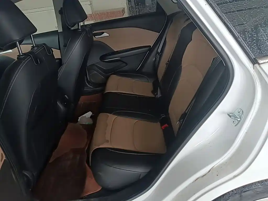 Chevrolet Monza — миниатюра 17