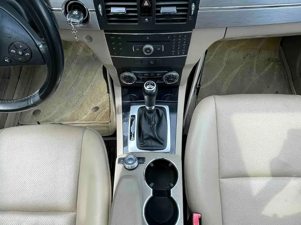 Mercedes-Benz GLK-Class (Import) — миниатюра 19
