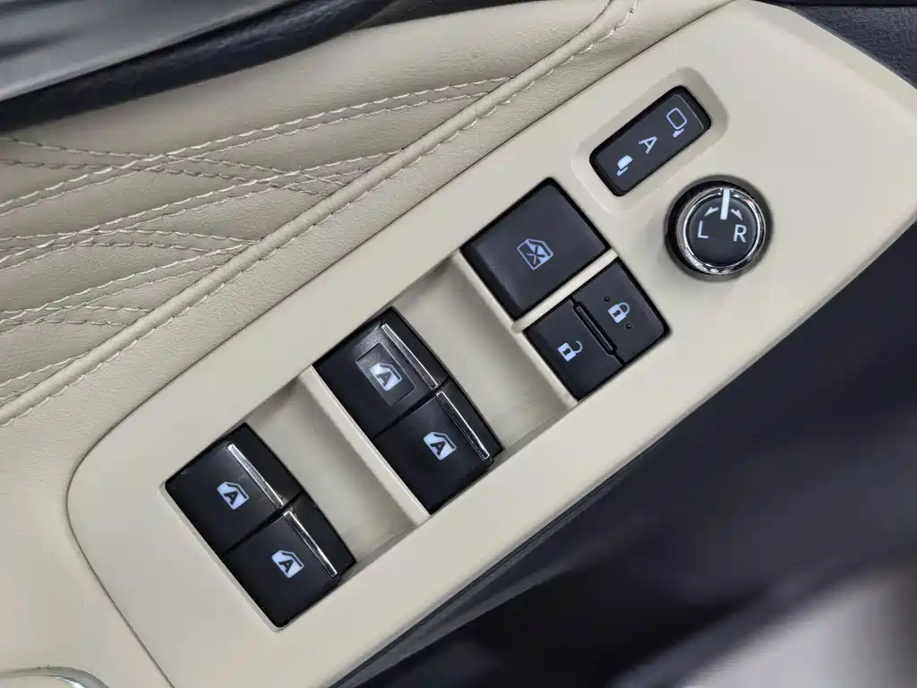 Toyota Avalon — миниатюра 20