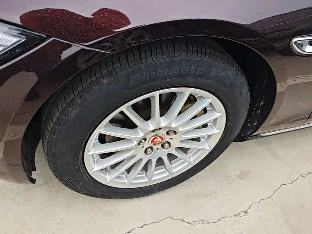 Jaguar XFL — миниатюра 23