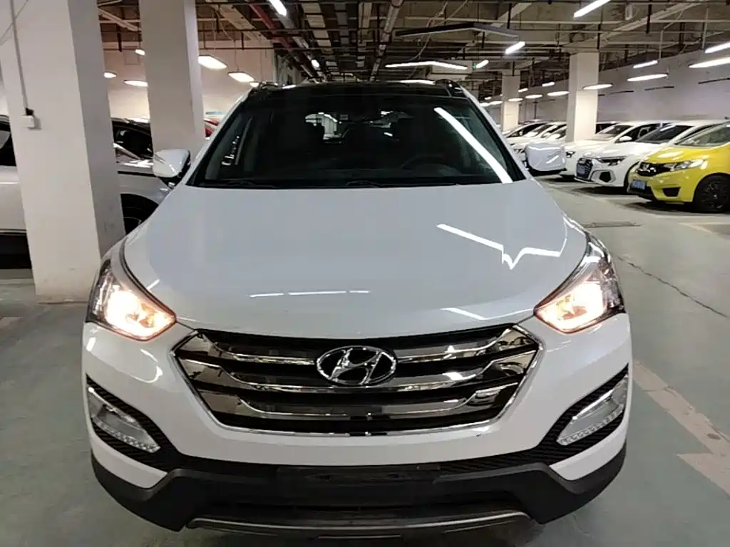 Hyundai Santa Fe — миниатюра 3