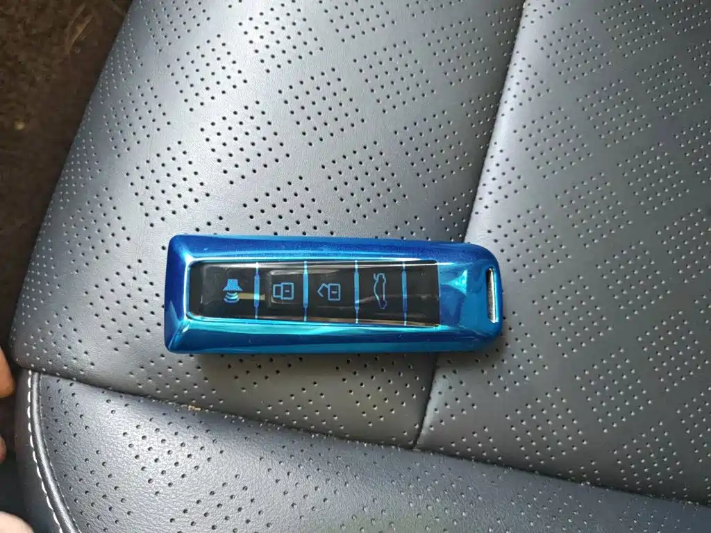Wey Wey VV6 — миниатюра 9